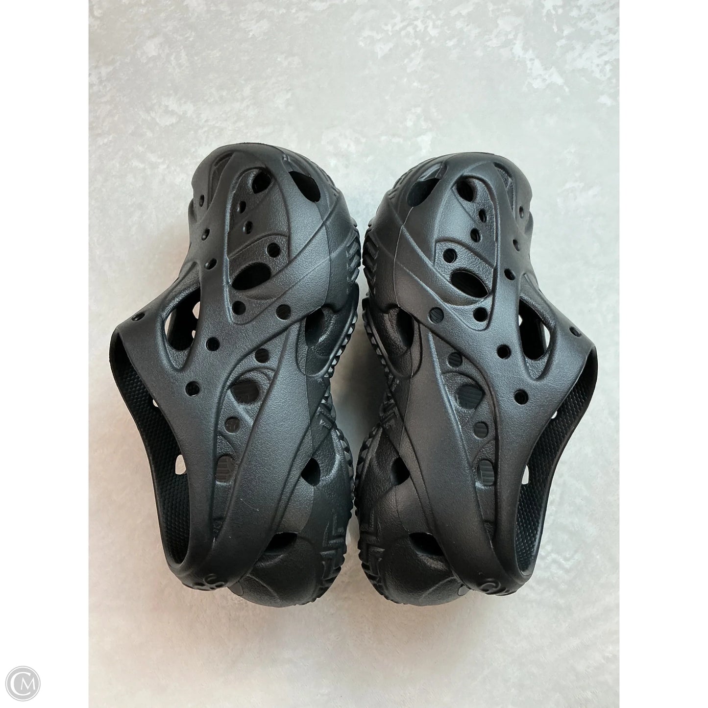Sandals Heels Platform By Crocs In Black, Size: 8