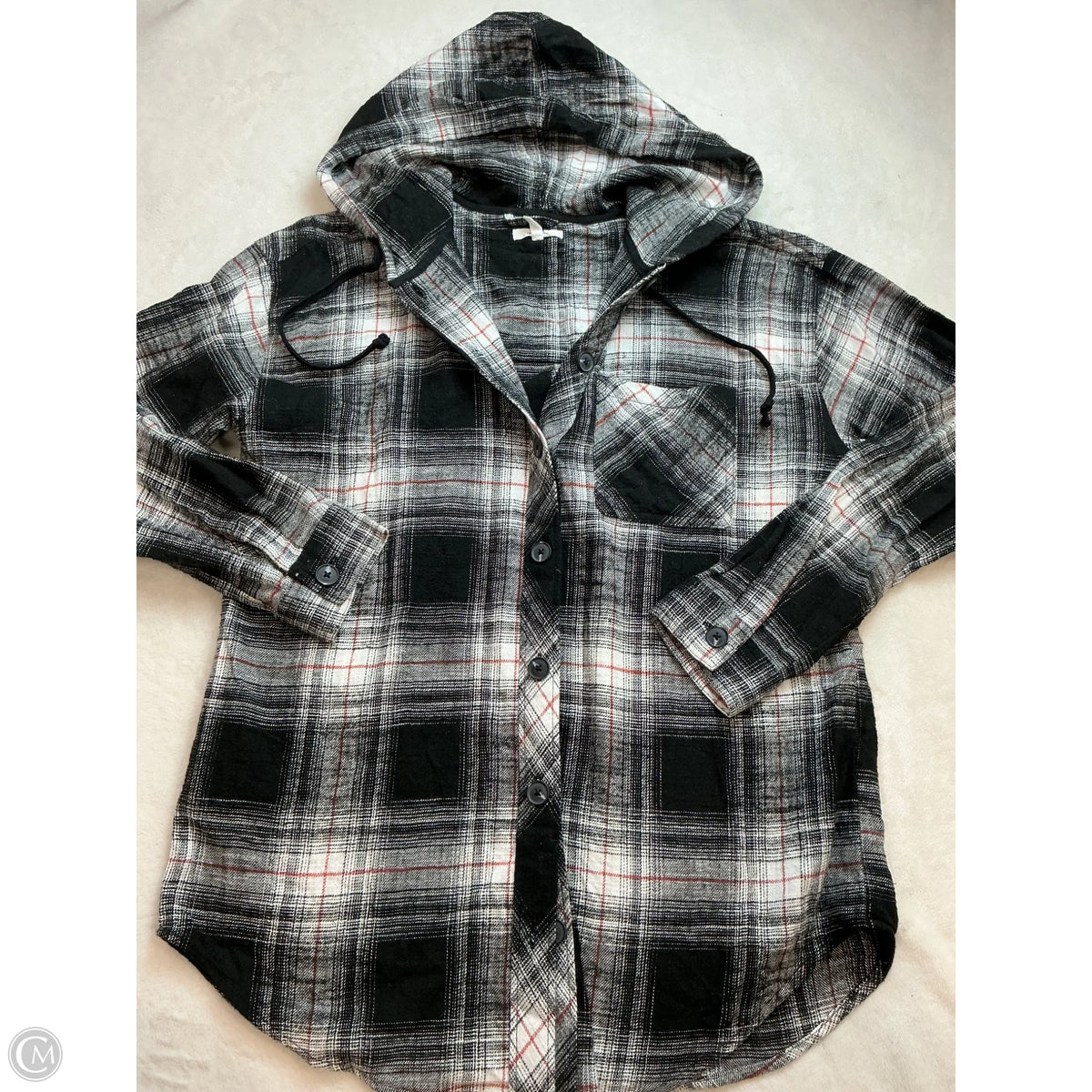 Top Long Sleeve By Maurices In Plaid Pattern, Size: S
