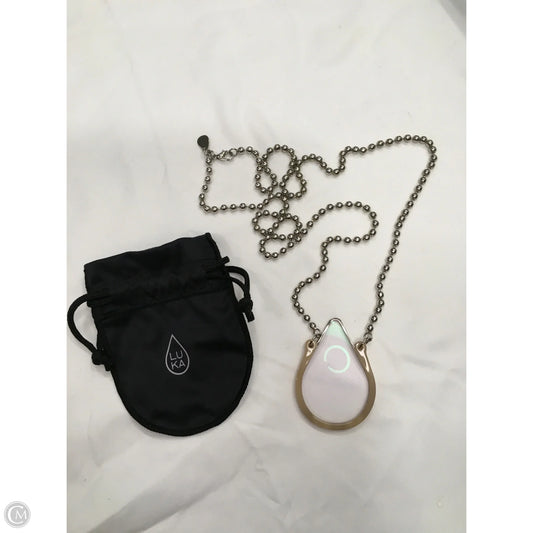 Necklace Pendant By Clothes Mentor