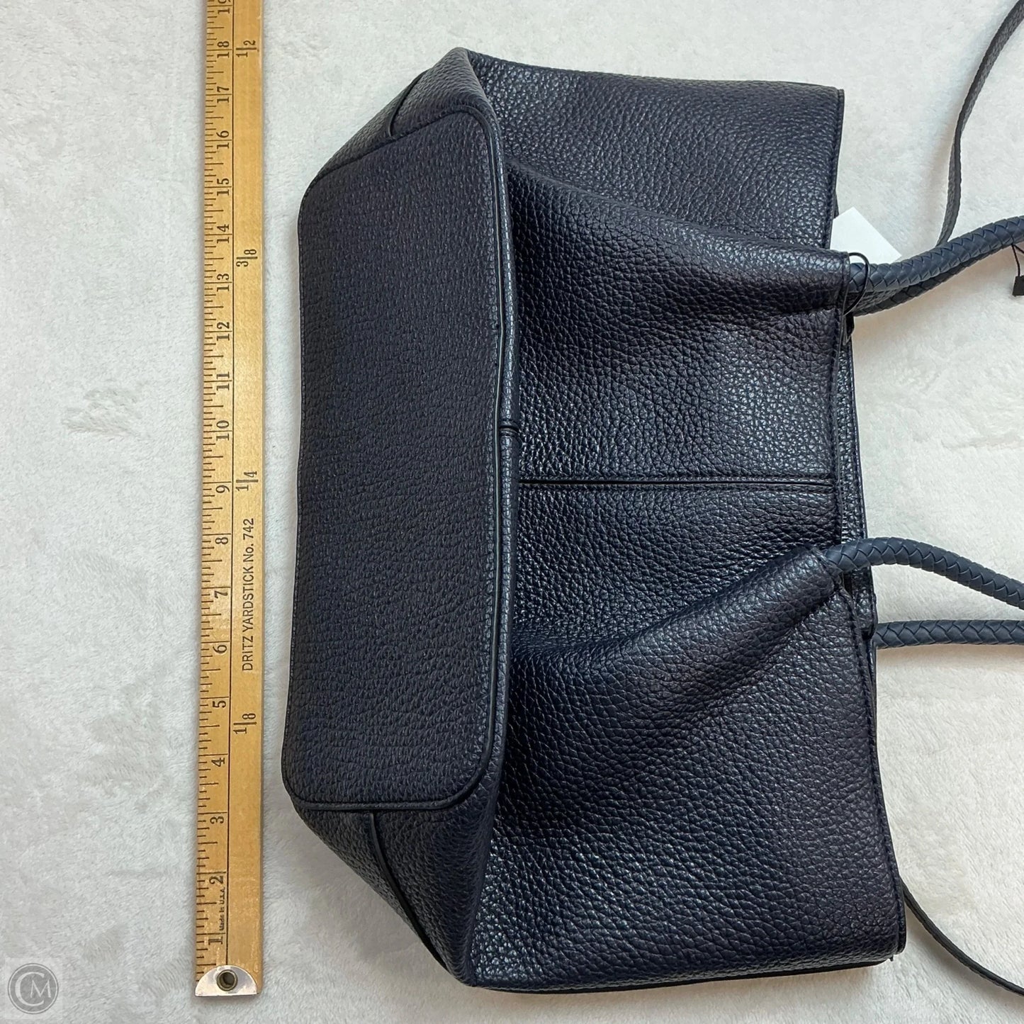 Handbag By Clothes Mentor, Size: Medium