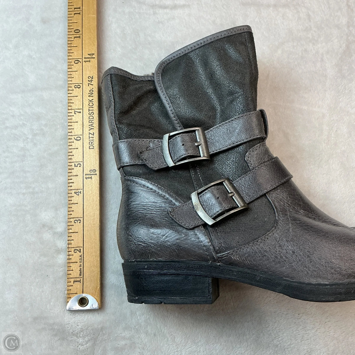 Boots Combat By Bare Traps In Grey, Size: 7