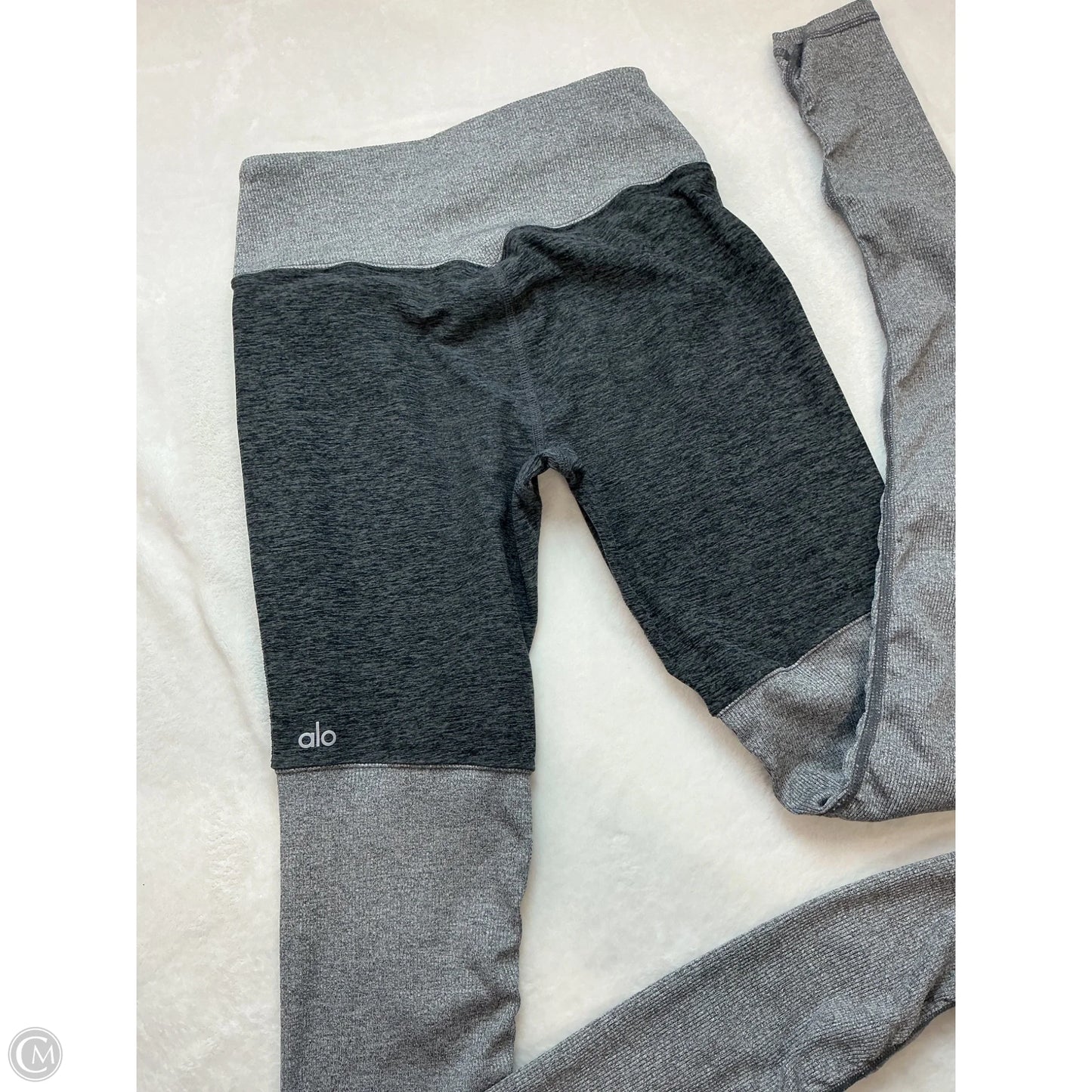 Athletic Leggings By Alo In Grey, Size: M
