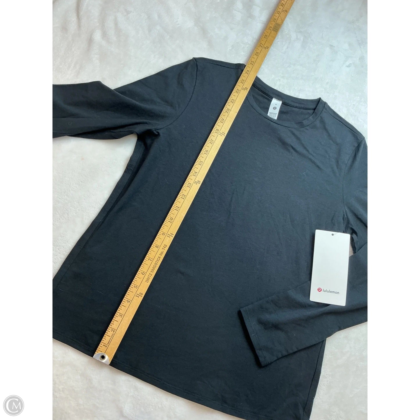 Top Long Sleeve By Lululemon In Black, Size: M