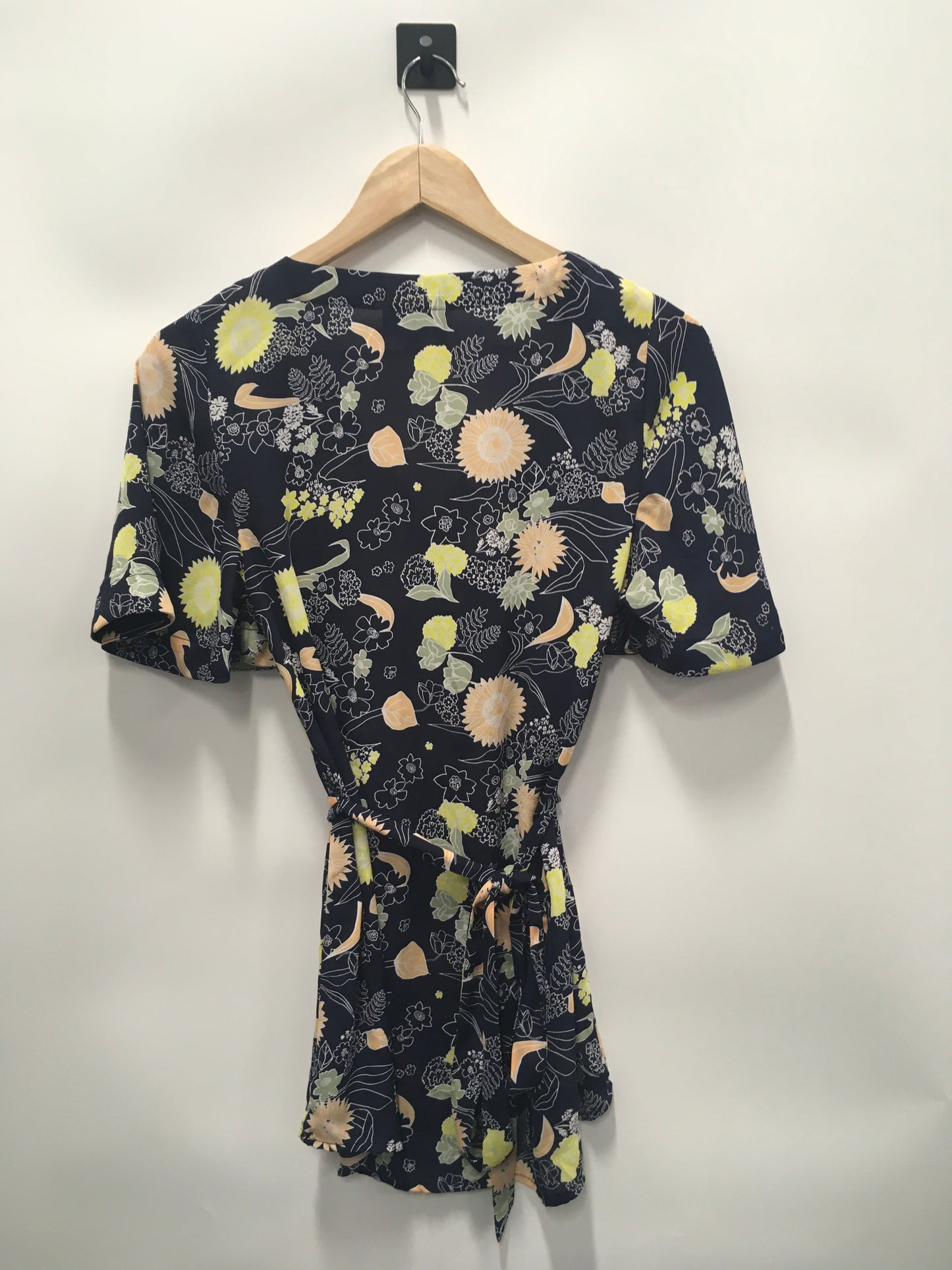 Top Short Sleeve By Modcloth In Navy, Size: S