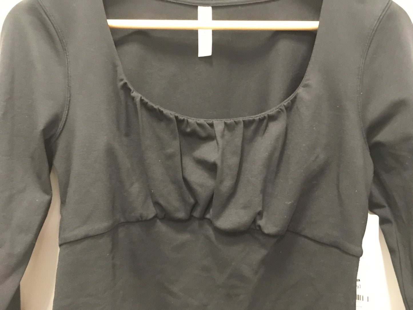 Athletic Top Long Sleeve Crewneck By Athleta In Black, Size: M