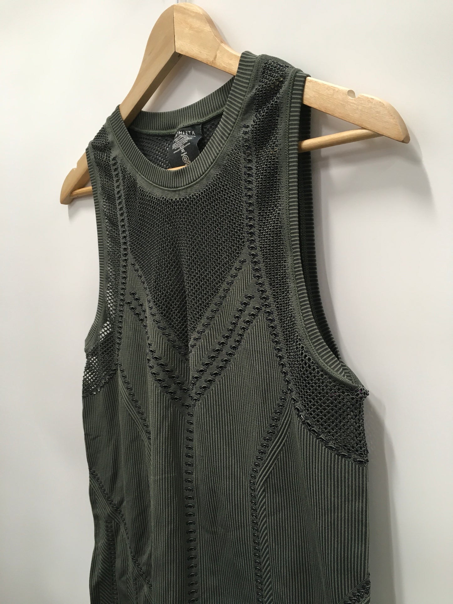 Athletic Tank Top By Athleta In Green, Size: Xl