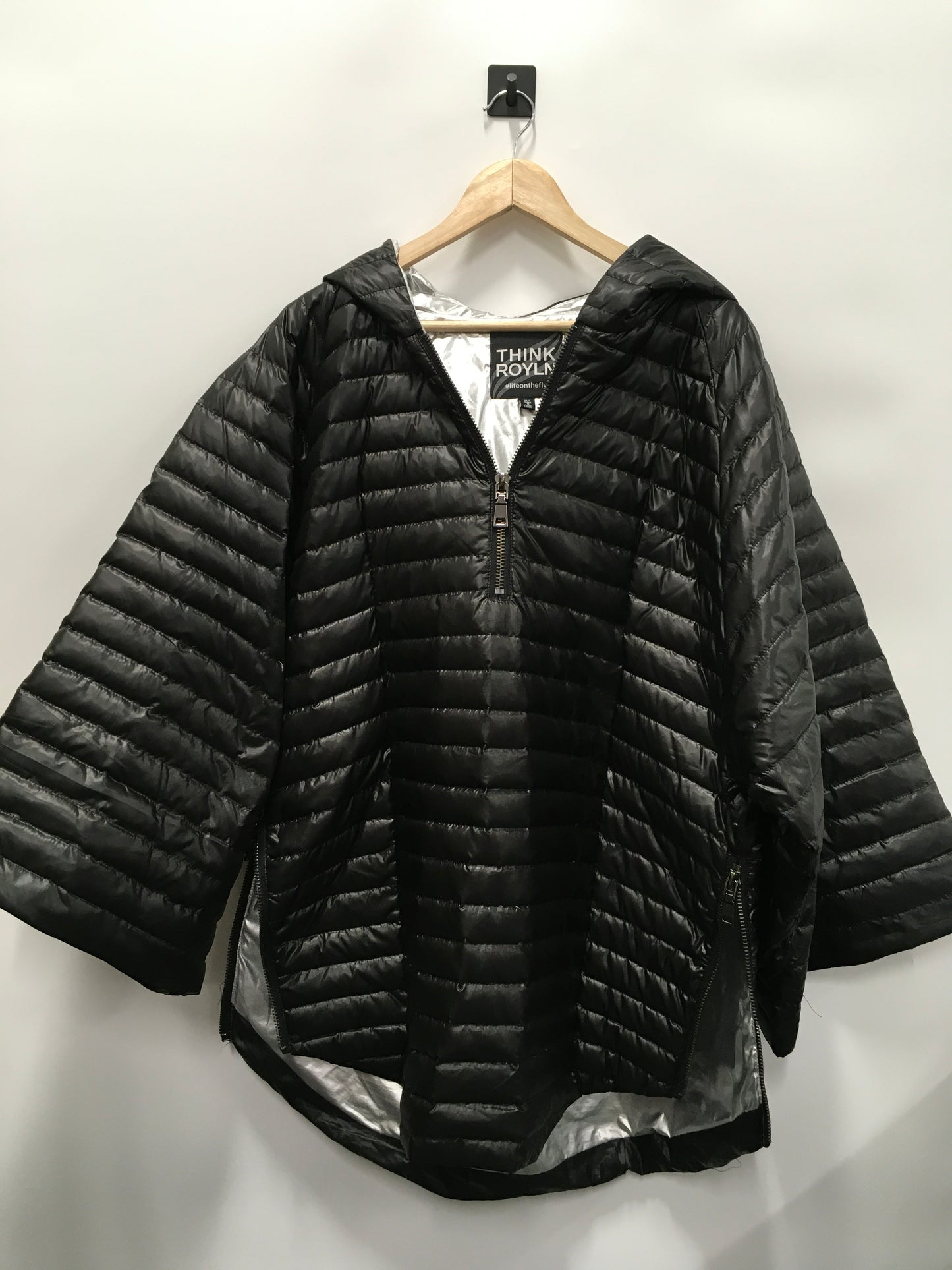 Jacket Puffer & Quilted By Think Royln In Black, Size: L