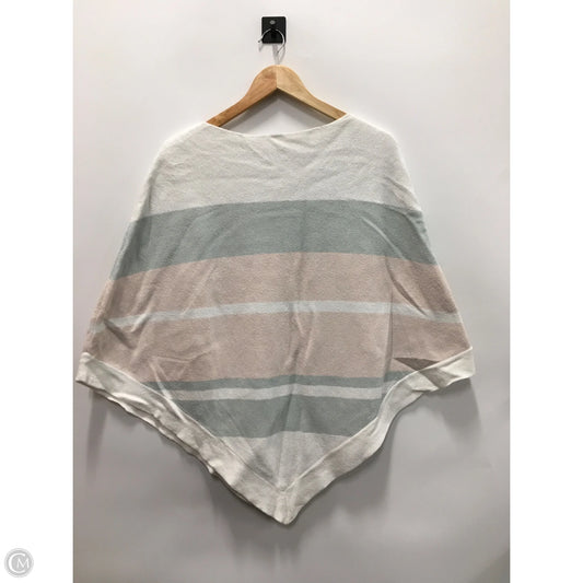 Poncho By Barefoot Dreams In White, Size: Osfm
