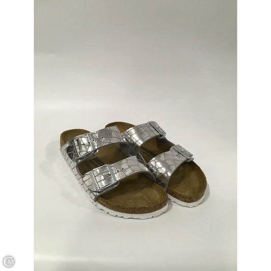 Sandals Flats By Birkenstock In Silver, Size: 9