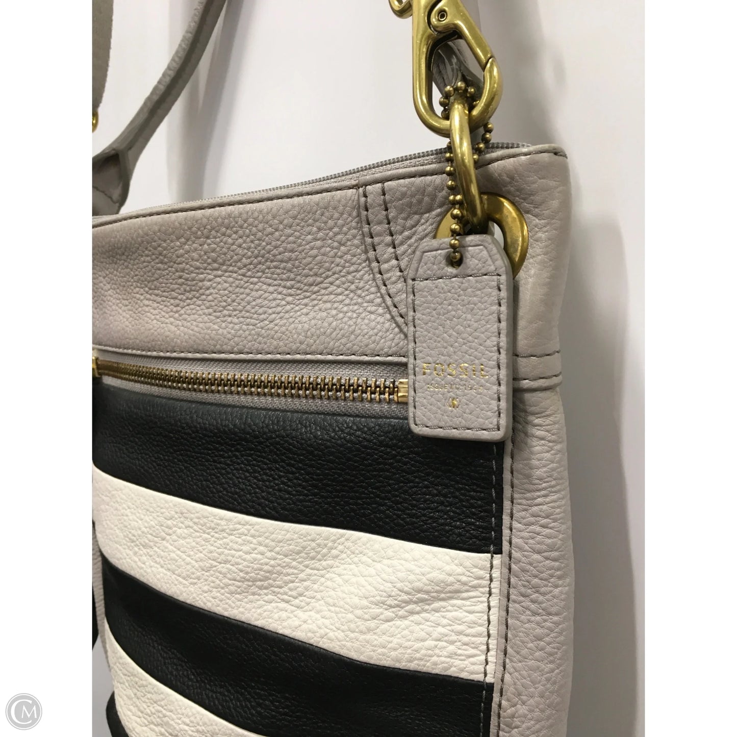 Handbag Leather By Fossil, Size: Medium