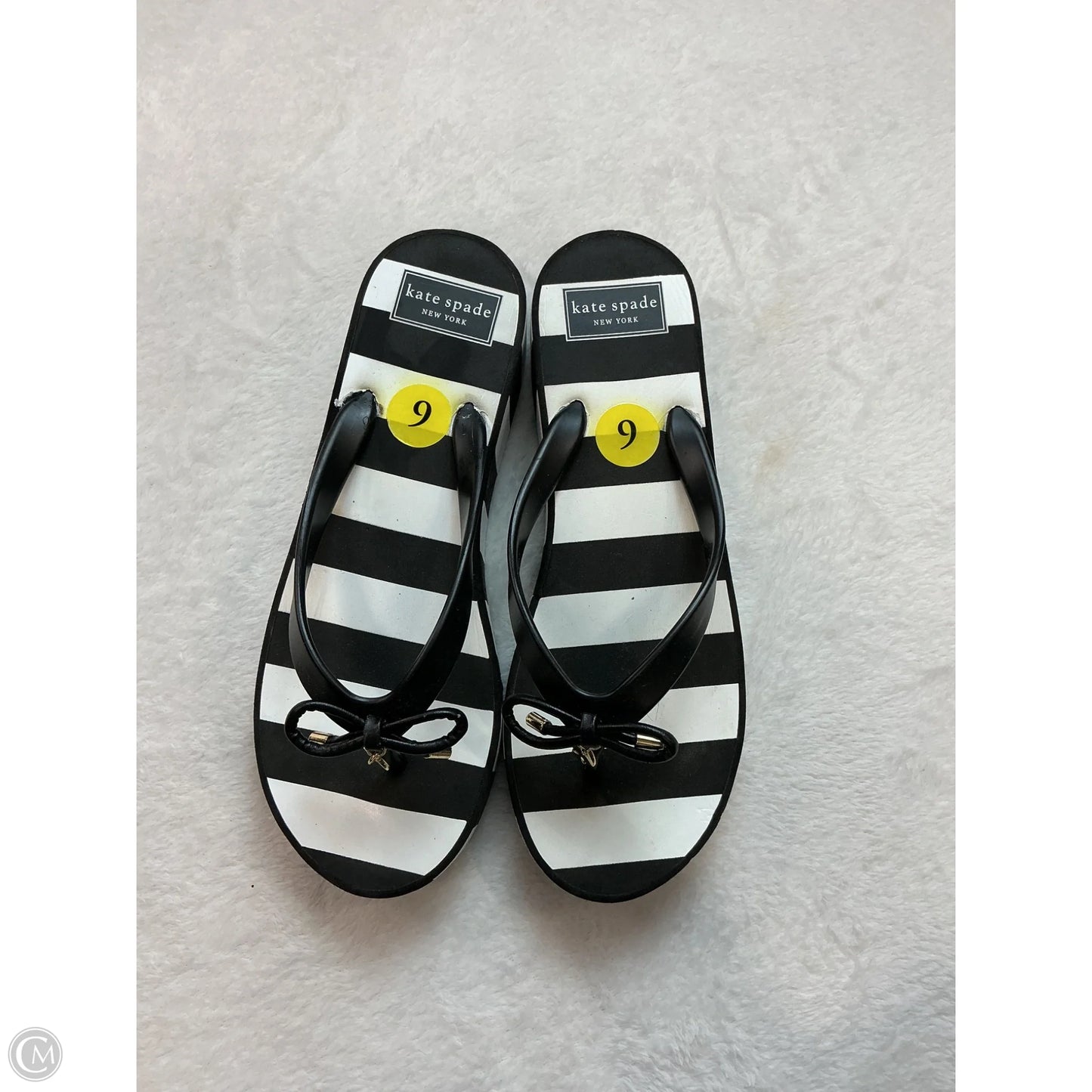 Sandals Designer By Kate Spade In Striped Pattern, Size: 9