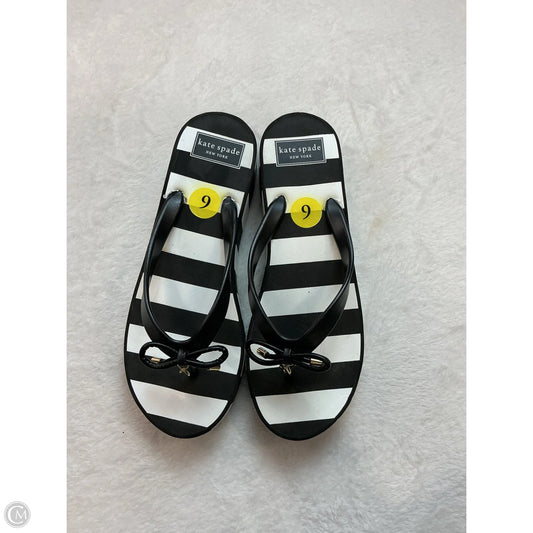Sandals Designer By Kate Spade In Striped Pattern, Size: 9