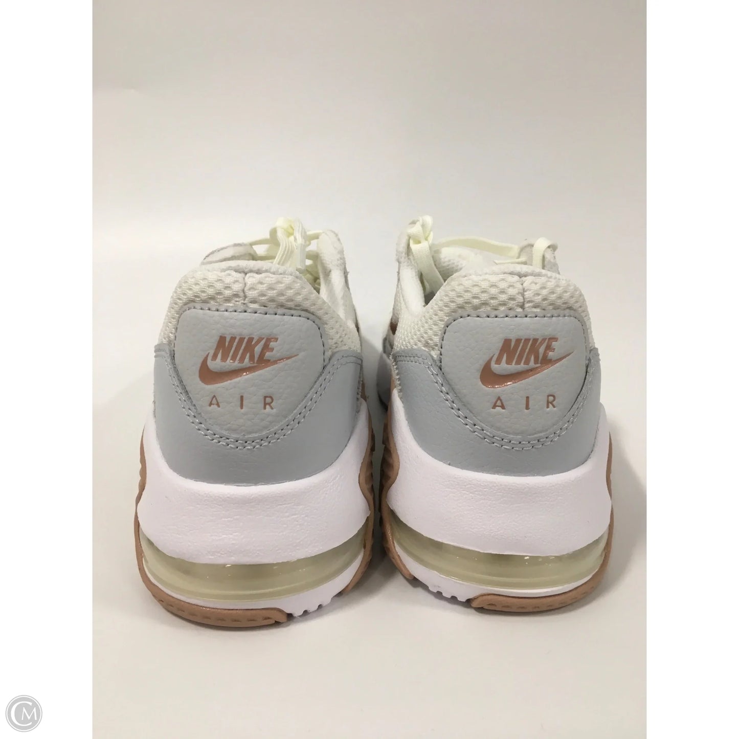 Shoes Sneakers By Nike In White, Size: 7
