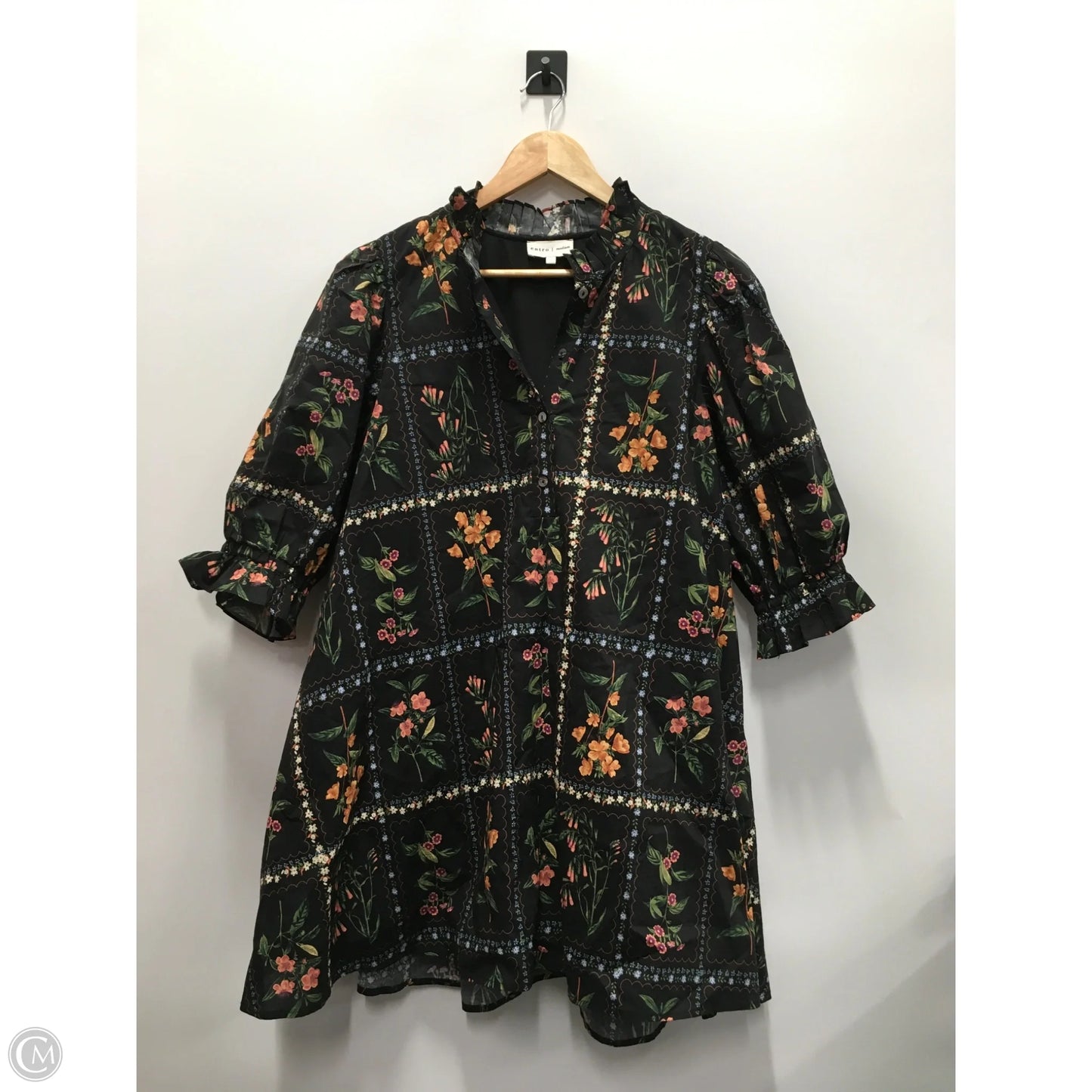 Dress Casual Short By Entro In Floral Print, Size: M