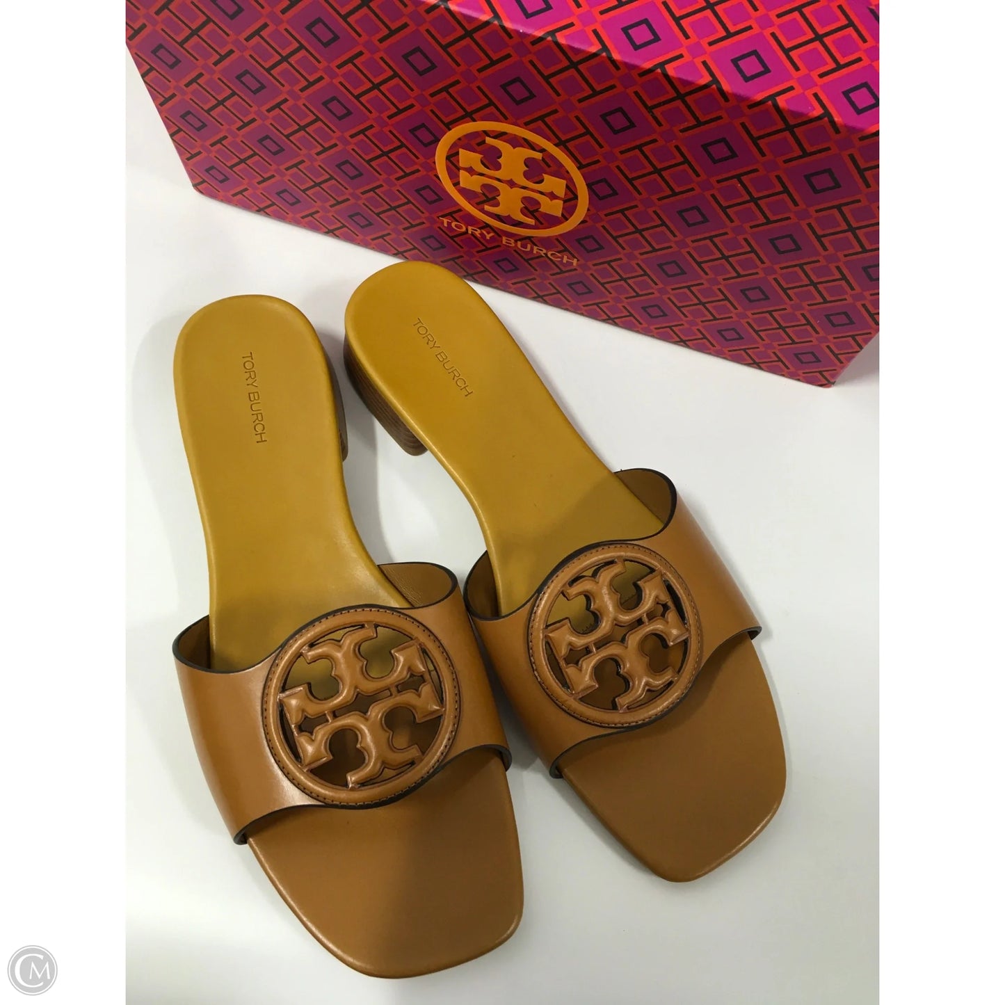 Sandals Designer By Tory Burch In Tan, Size: 9