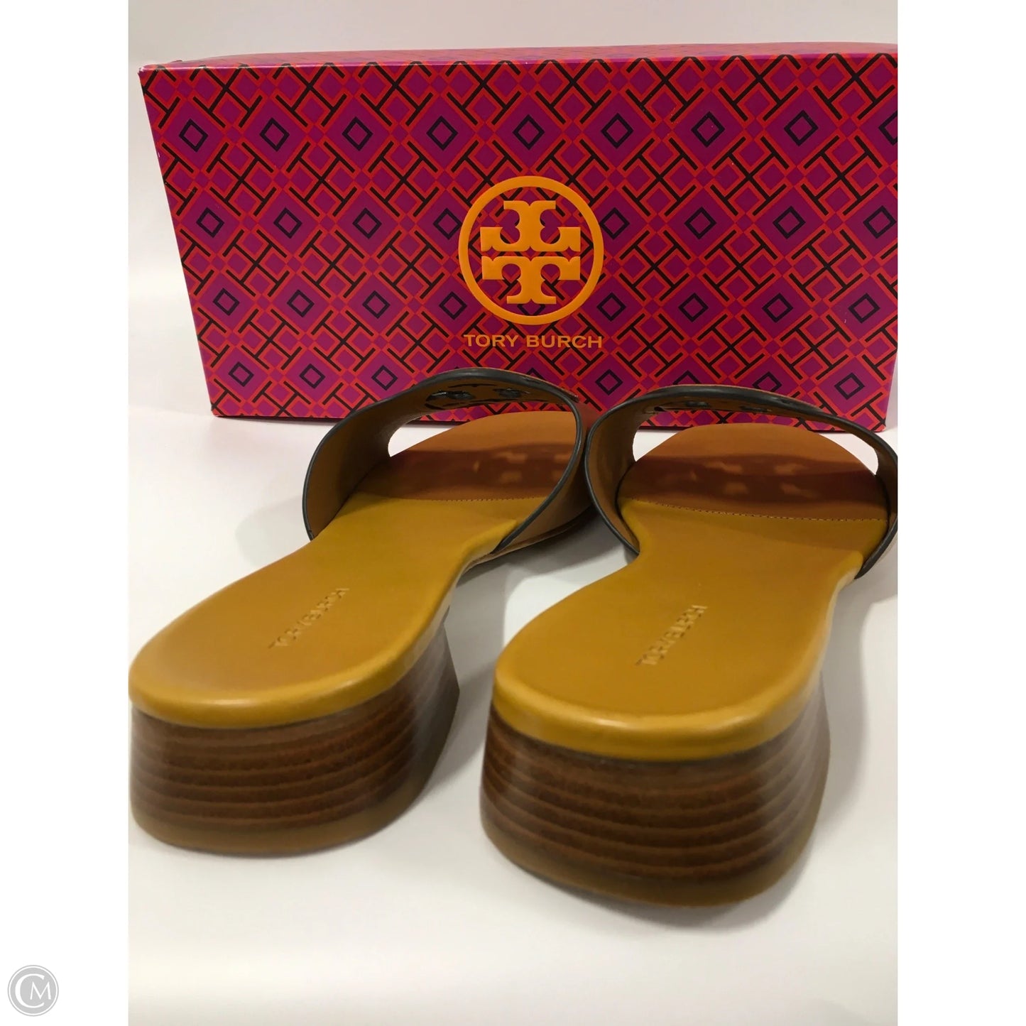 Sandals Designer By Tory Burch In Tan, Size: 9