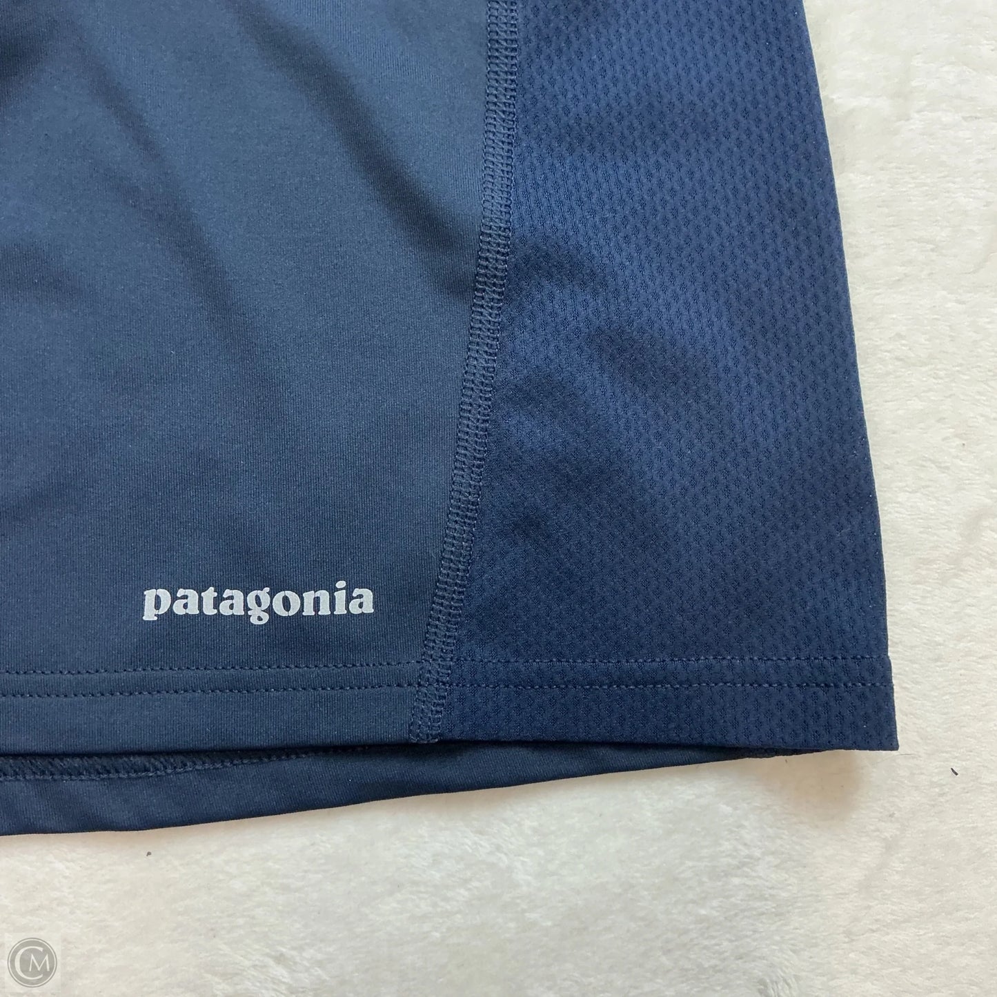 Athletic Top Long Sleeve Collar By Patagonia In Navy, Size: L