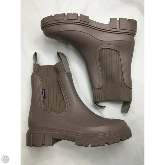 Boots Rain By Clothes Mentor In Purple, Size: 9