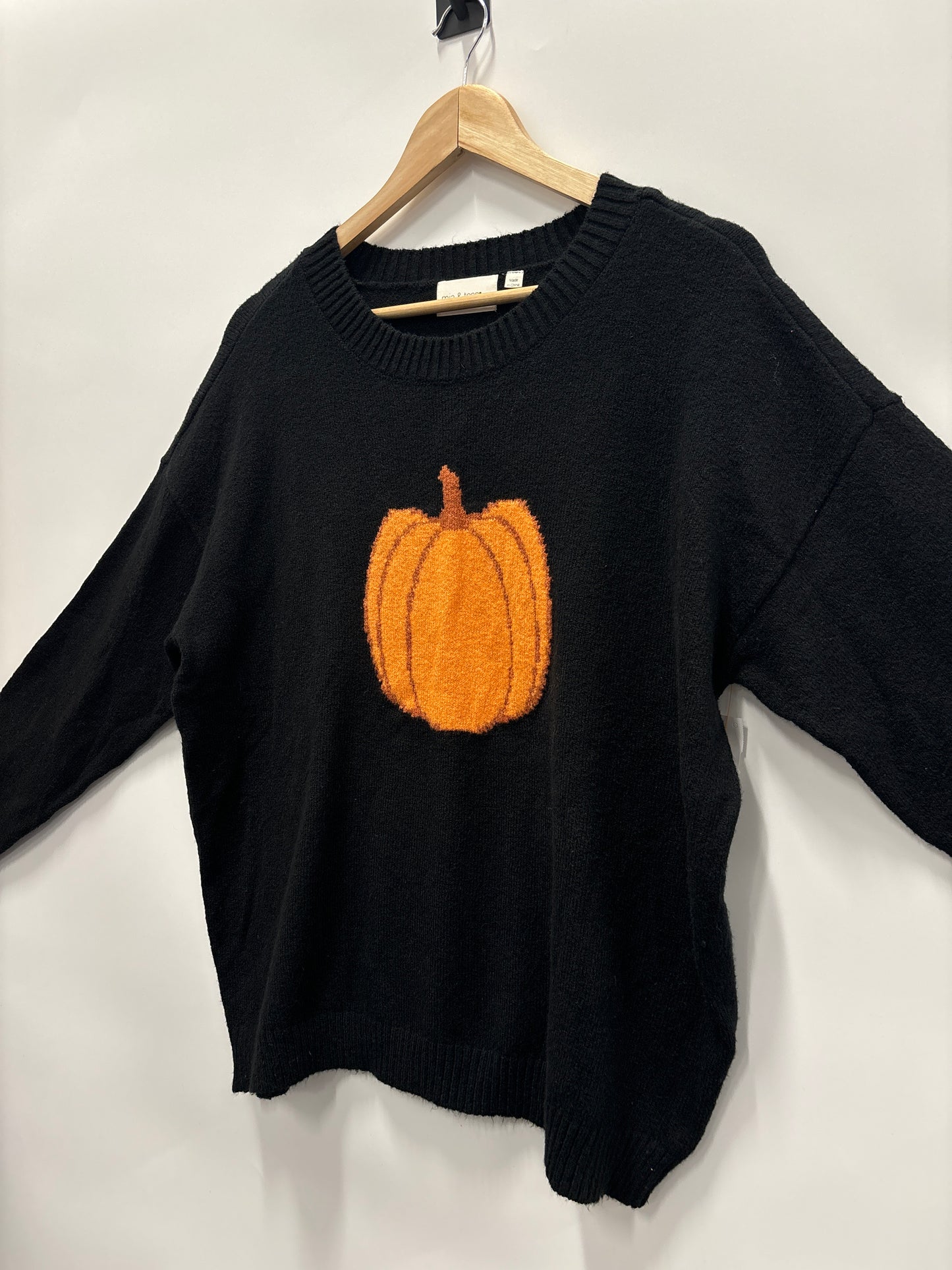 Sweater By Clothes Mentor In Black, Size: L