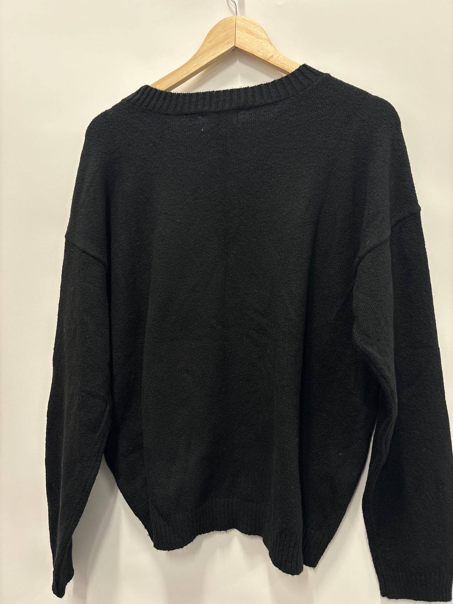 Sweater By Clothes Mentor In Black, Size: L