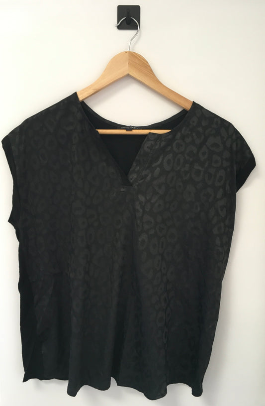 Top Short Sleeve By Papermoon  Size: Petite