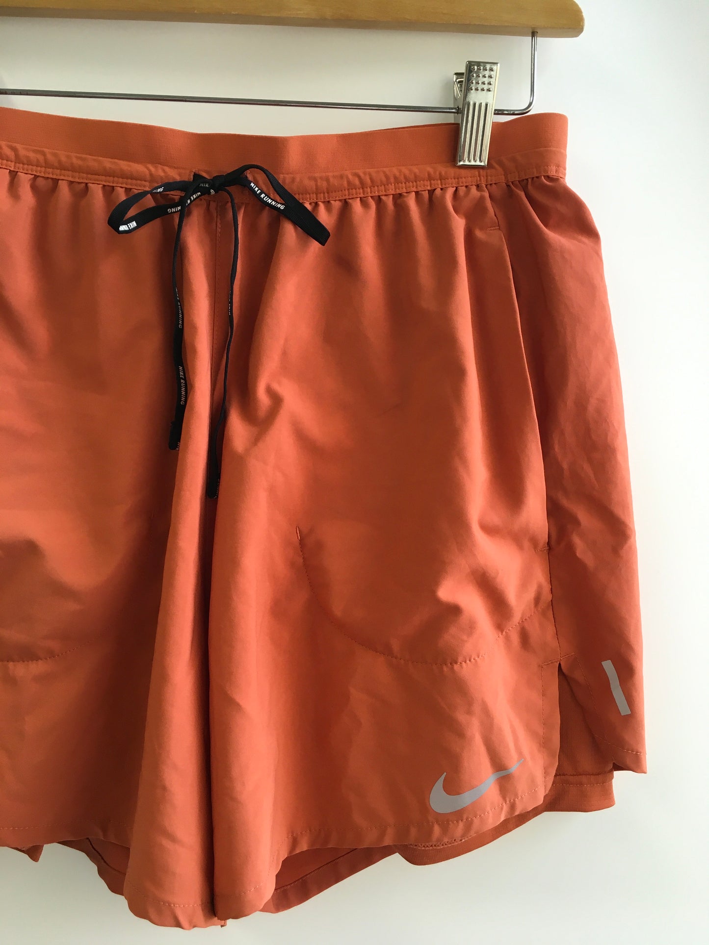 Athletic Shorts By Nike  Size: M