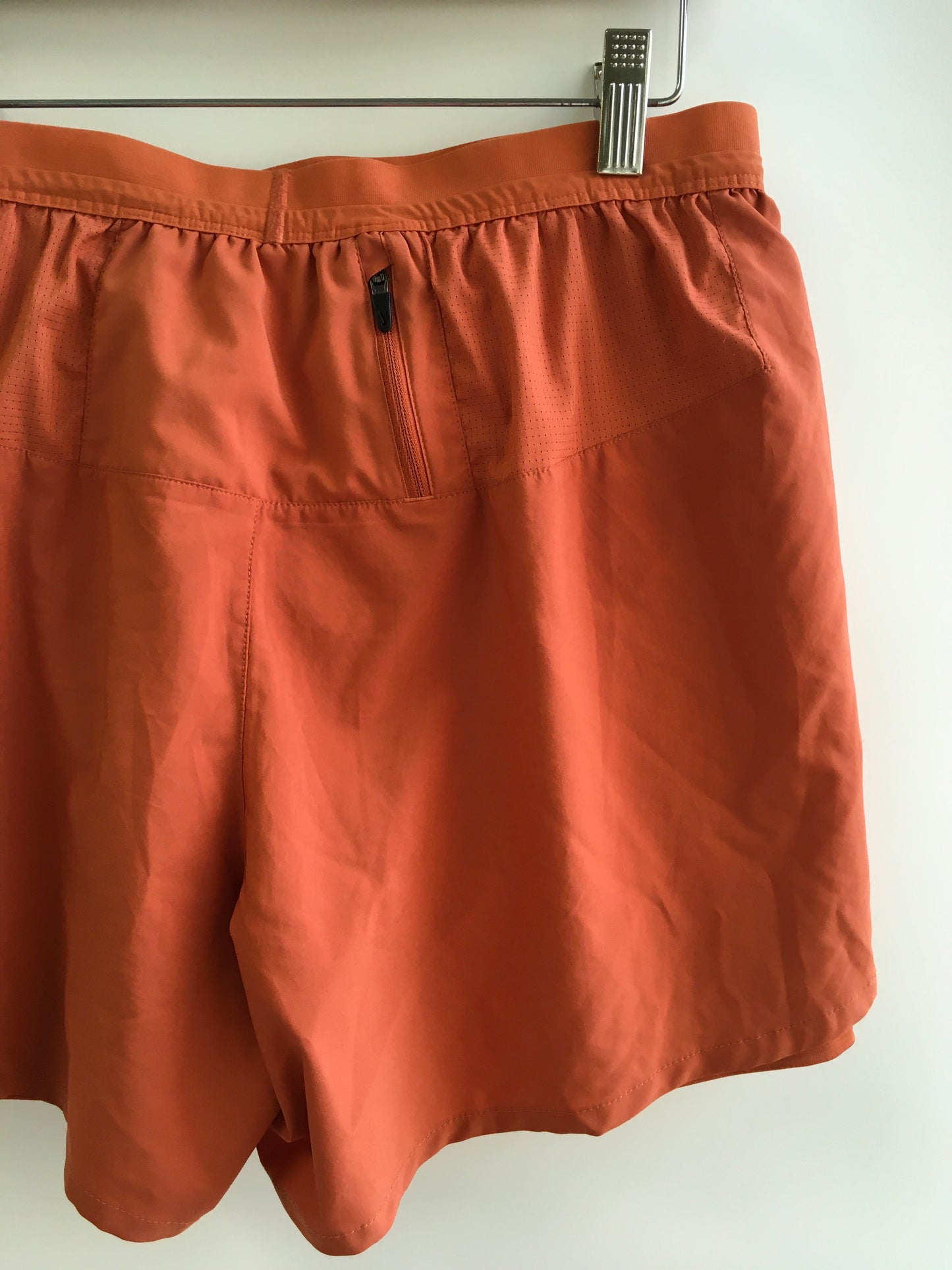 Athletic Shorts By Nike  Size: M