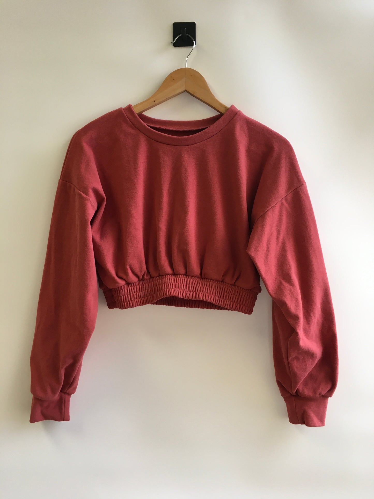 Athletic Sweatshirt Crewneck By Clothes Mentor  Size: S