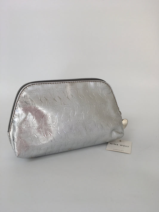 Makeup Bag By Nine West  Size: Small